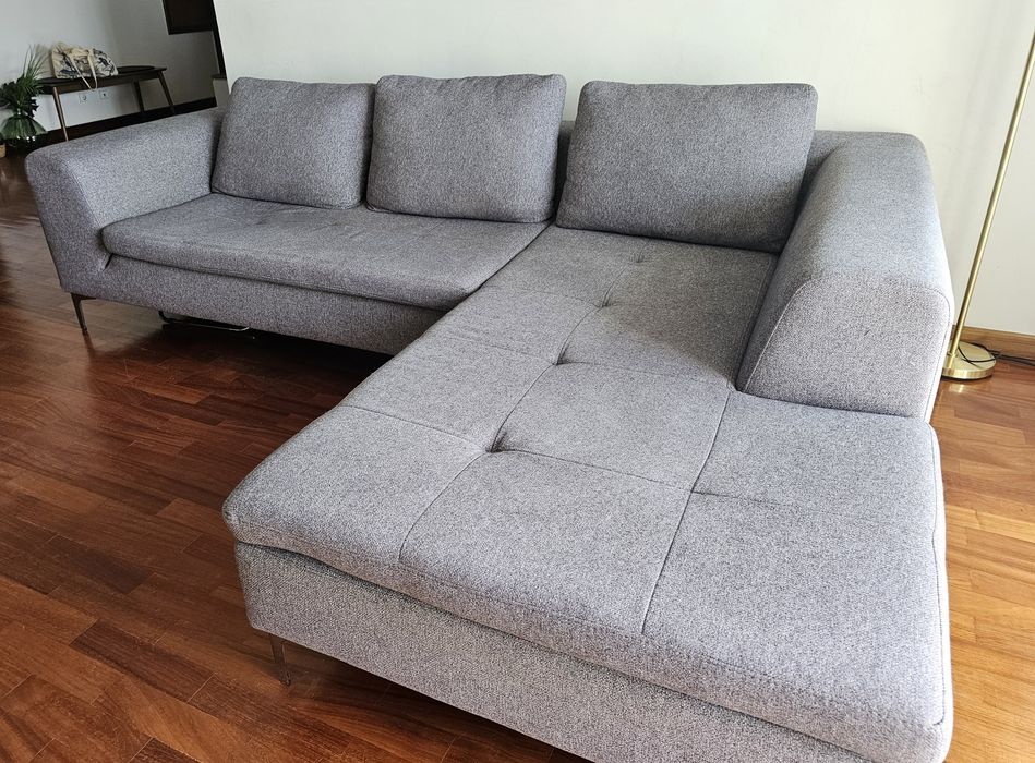 Sofá 2 lugares com chaise longue