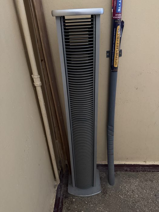 Подставка для дисков