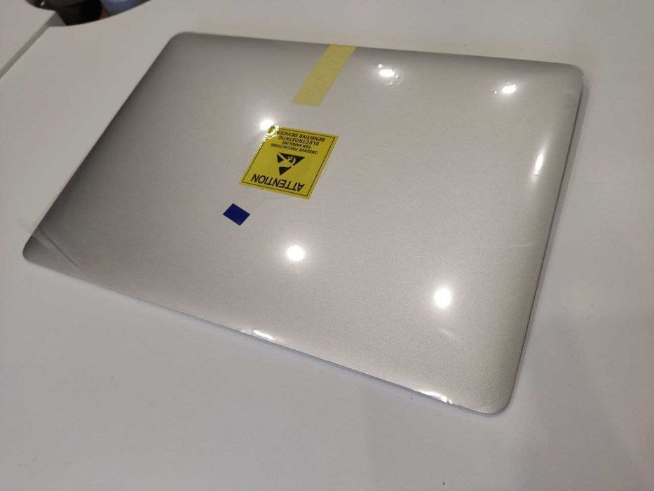 Екран (матриця,LCD,дисплей) з кришкою в зборі MacBook Air 13" A2337