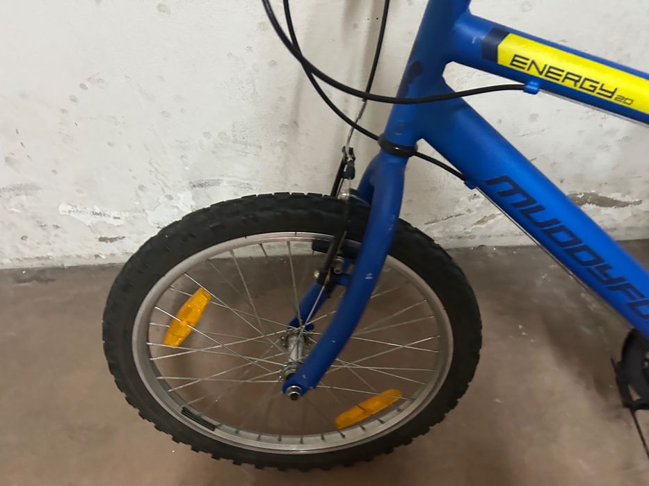 Bicicleta criança roda 20 (7-10 anos)