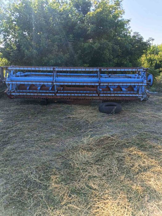 Жатка зернова (New Holland Bizon)