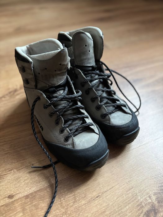 Buty trekkingowe Lowa