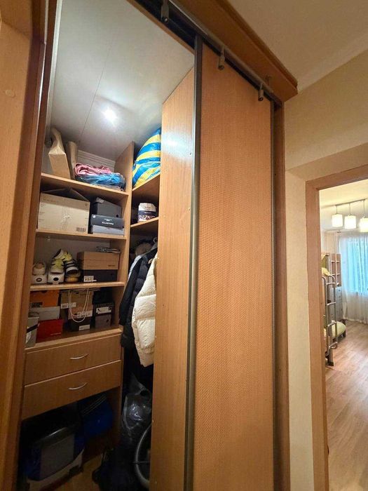 Продаж 3к квартири мікрорайон Виставка