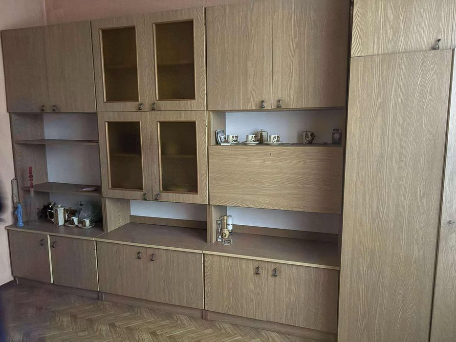Meble do pokoju altanki brazowe na działkę