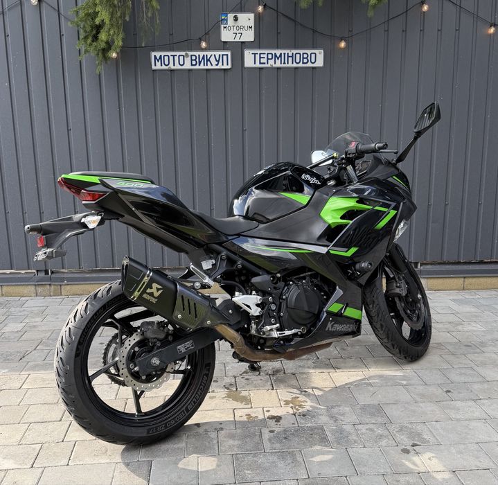 Kawasaki Ninja400 ABS доставка-обмін