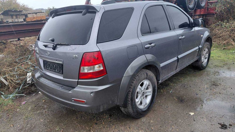 Разбираем KIA SORENTO 2.5TD