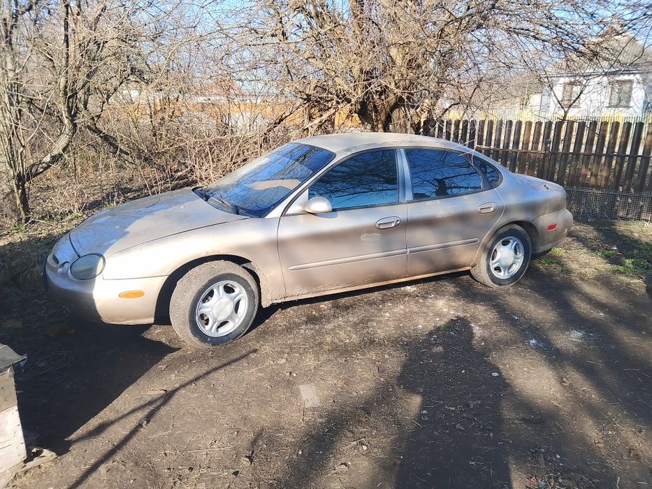 Продам ford taurus