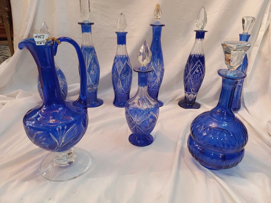 Garrafas Azuis Lapidadas