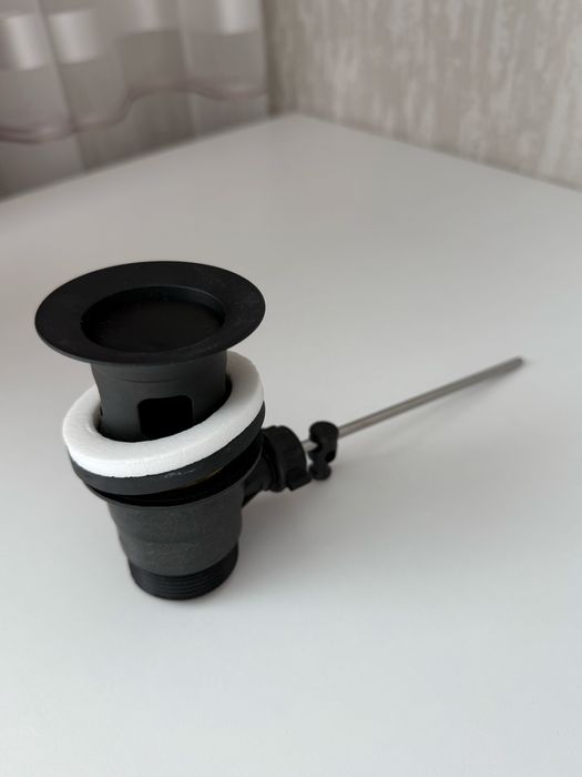 Донний клапан Hansgrohe з переливом