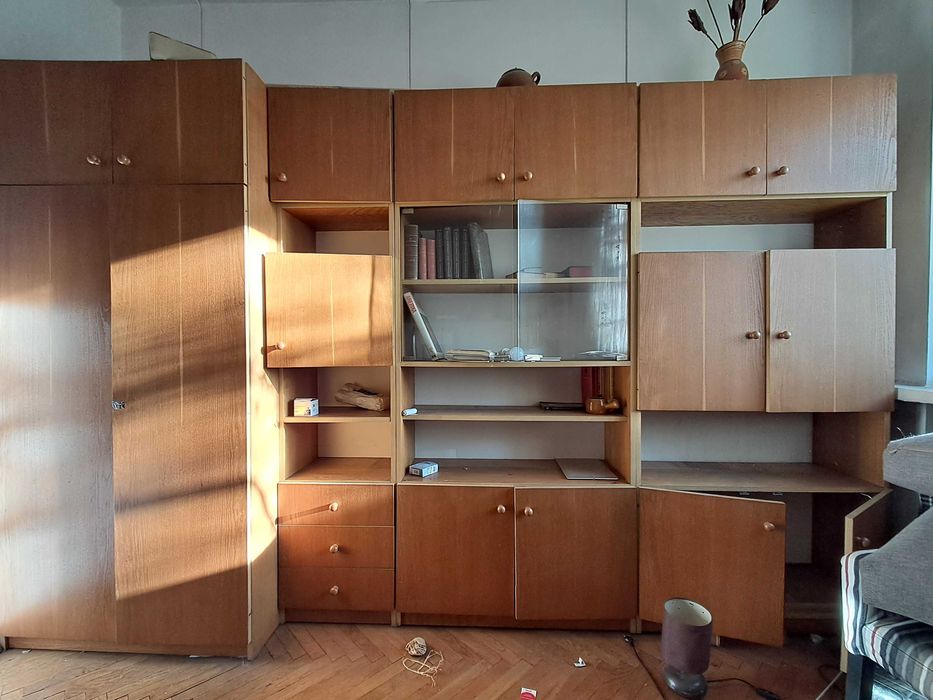 Meble, zestawy, meblościanka, szafa, stół. Oddam za darmo.