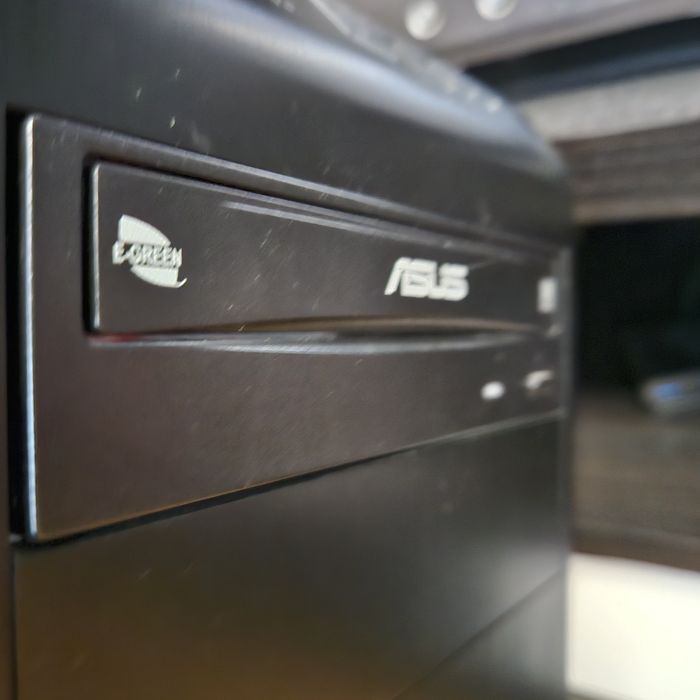 Komputer gamingowy i9-9900K RTX-2060, 32GB RAM, 2TBHDD 1TBSSD