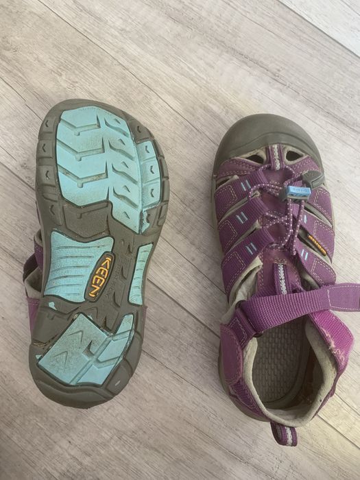 Сандалі keen 35