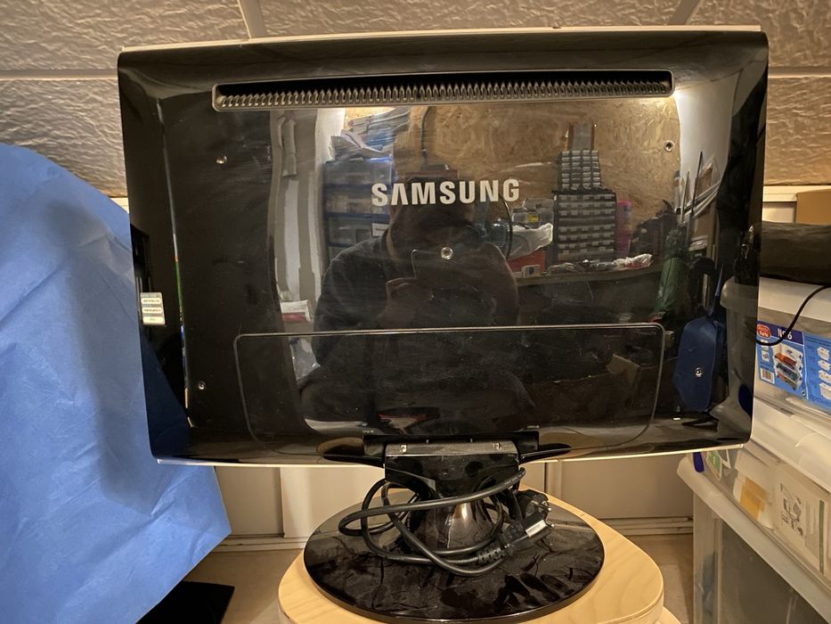 Monitores Samsung SyncMaster 25.5