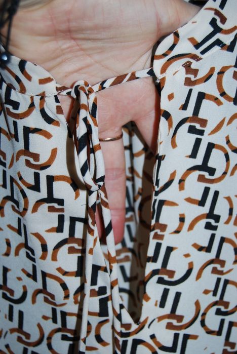 Bluzka we wzorki H&M 46