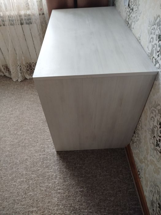 Продам письмовий стіл