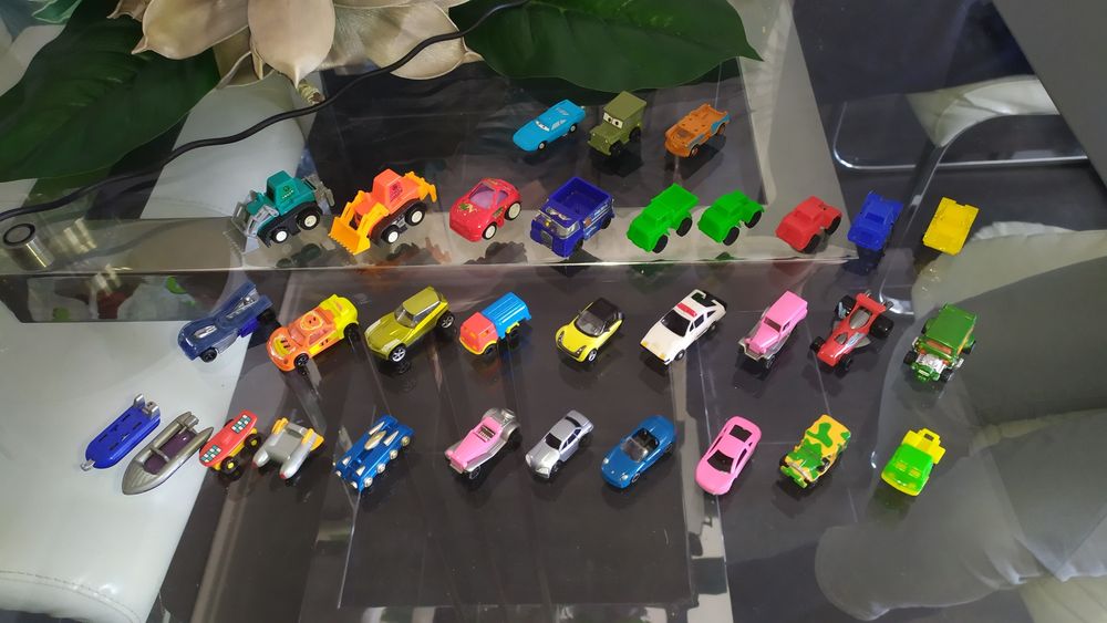 Carros miniatura variados