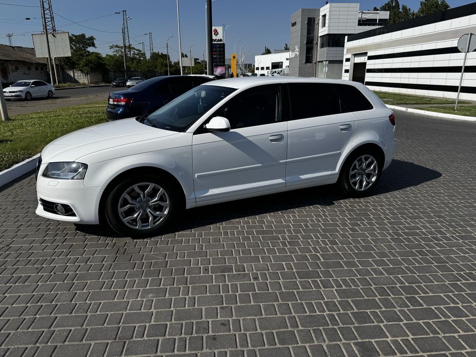 Продам ауди а3 2012