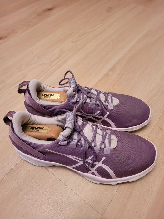 Жіночі кросівки Asics Gel-Fit Sana 2 розмір 41.5