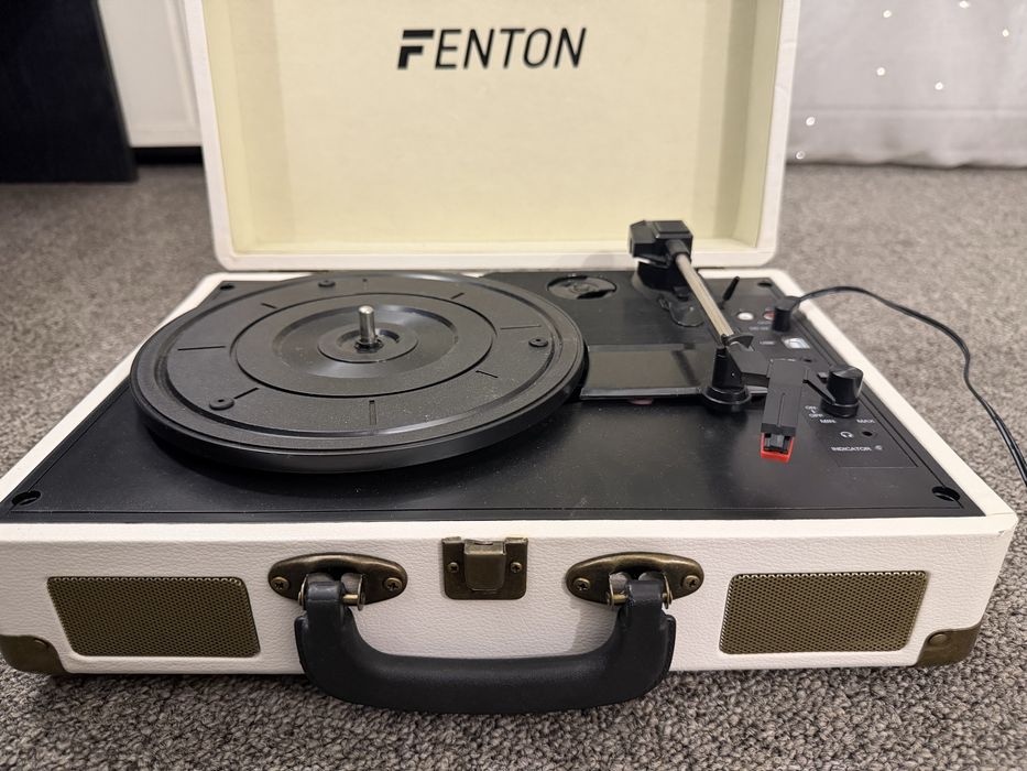 Вініловий програвач з блютуз