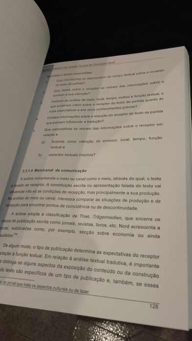 As Dimensões do Discurso e a tradução - Eduarda Maria Ferreira da Mota