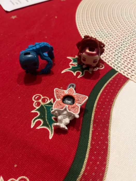 stranger things kinder joy