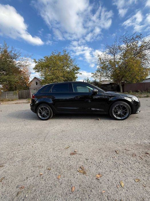 Audi A3 Sportback 1.6 TDI S-Tronic — Premium Condition (2016)