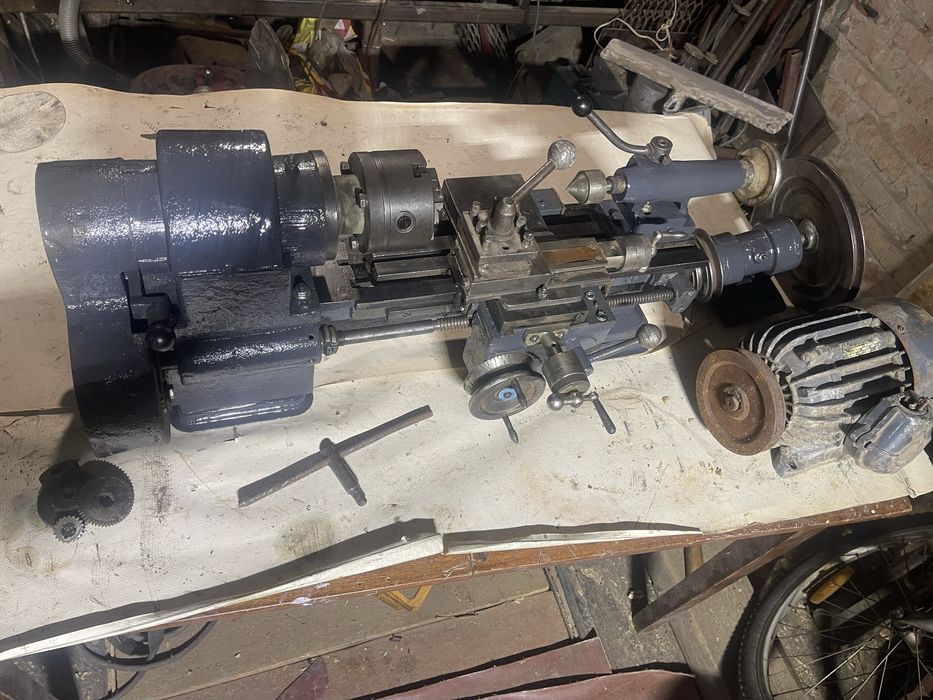 Токарний верстат тв-16