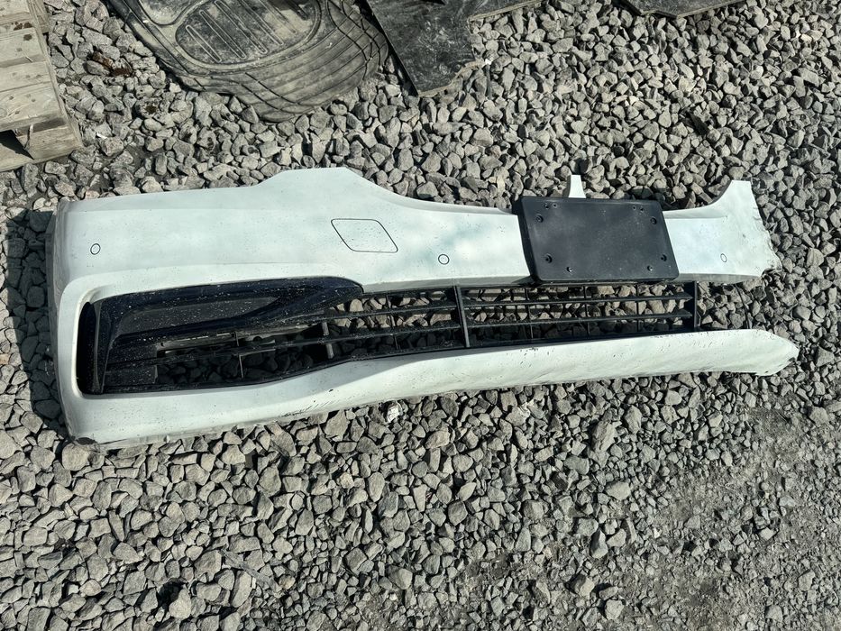 Bmw g30 бампер передній під ремонт