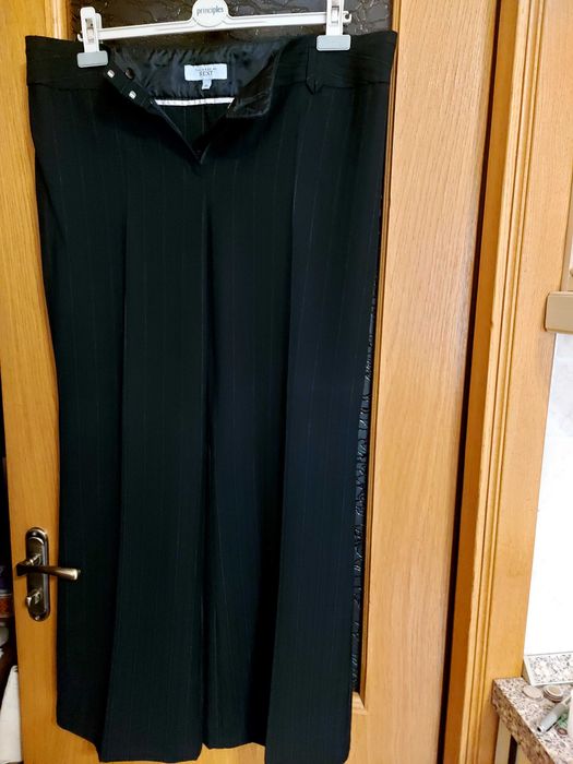 2 - костюми жіночі роз.48.і 46 нові