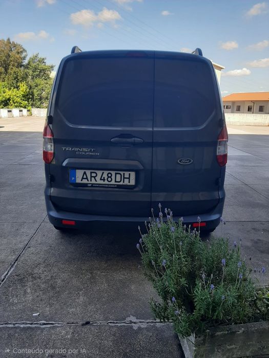 Ford Transit Courier LIMITED 2022 | Garantia FORD | IVA Dedutível