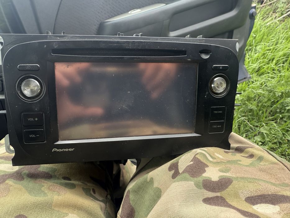 Pioneer AVIC-F9220BT навігаційна мультимедійна система для автомобілів