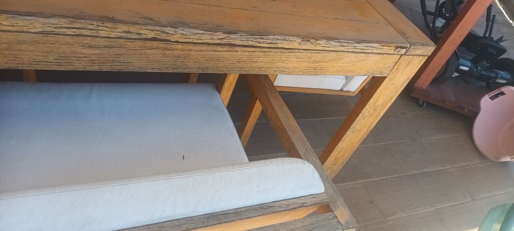 Mesa + 6 Cadeiras pele
