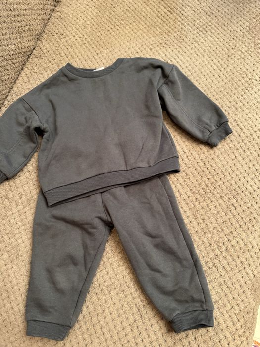 Костюм zara для хлопчика 86р.