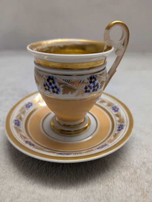Porcelanowa filiżanka antyk