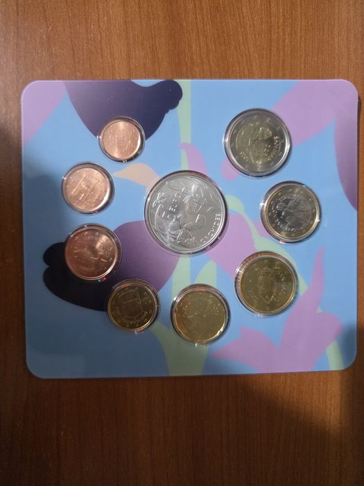 Conjunto de moedas da República de San Marino para o ano 2025