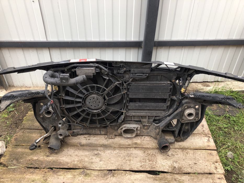 Передня панель телевізор ауді а4б6 audi a4b6 1.9 установочна панель