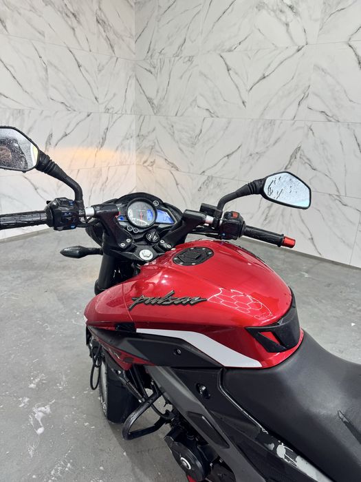 bajaj pulsar ns200 2024