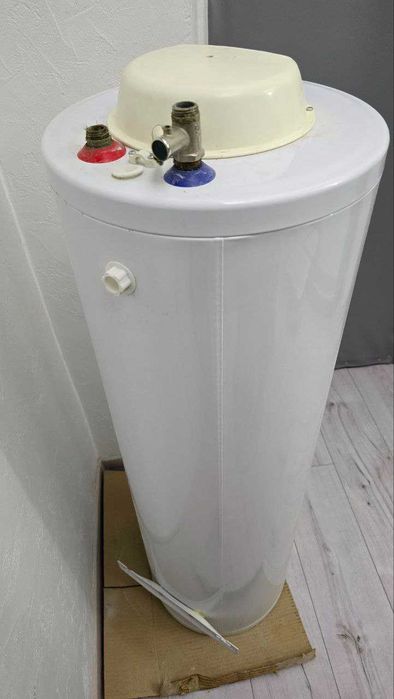 Продам бойлер klima hitze,80 литров