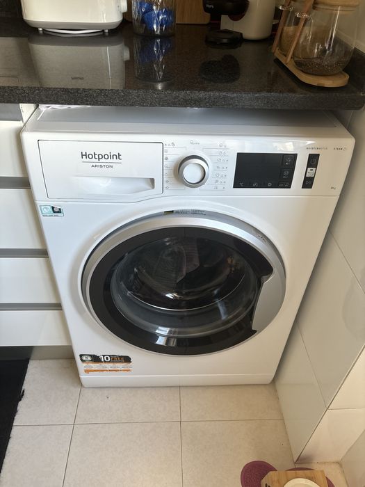 Máquina de lavar roupa Hotpoint 8kg