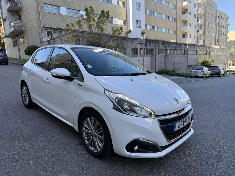 Peugeot 208 1.5 BlueHDi Signature