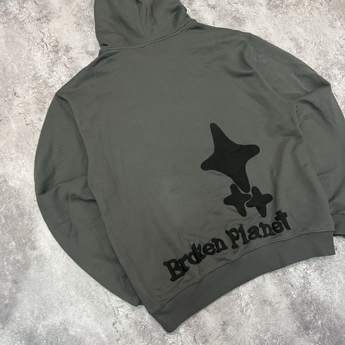 худі broken planet оригінал
