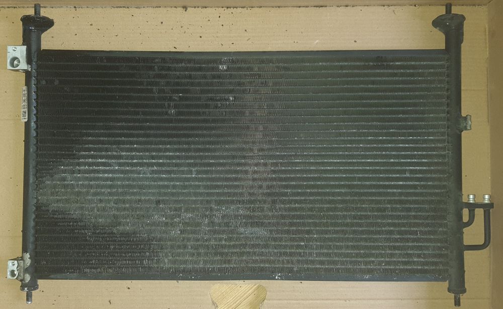 Конденсатор (Конденсер, Радіатор) кондиціонера Honda