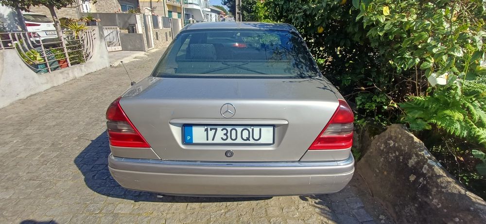 Mercedes benz c220
