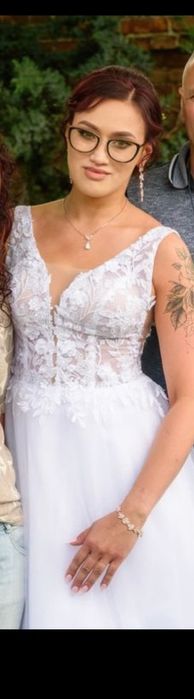 Suknia ślubna odkryte plecy