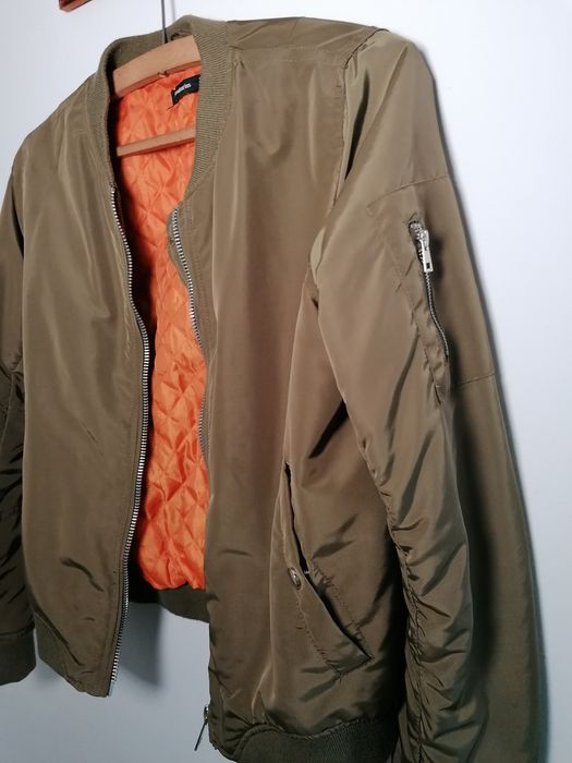 Kurtka bomberka khaki damska rozmiar L Stradivarius