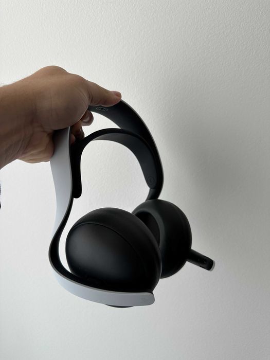 PS5 Pro 2TB + 2 Comandos (1x Chroma Teal) + Pulse Elite + Acessórios