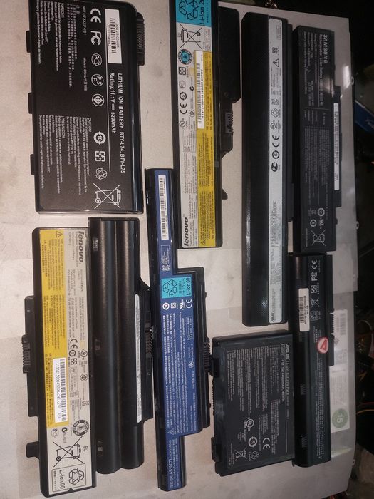 Батареї для ноутбука стан невідомий