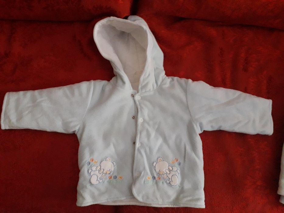 Conjunto casaco mais calças azul bebé 12 meses