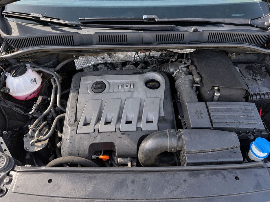 SEAT Alhambra 2.0 TDI DSG 170 cv | 7 lugares | Panorâmico