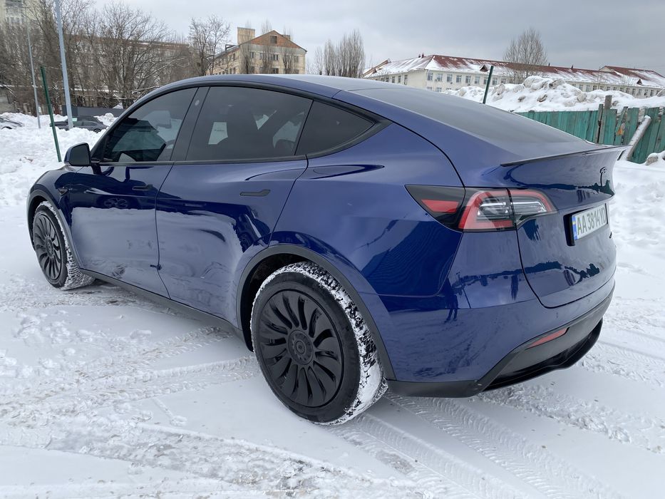 Tesla Model Y Dual Motor Long Range 2023